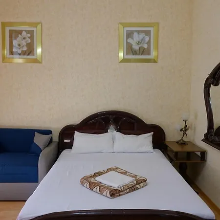 White House Apartment *