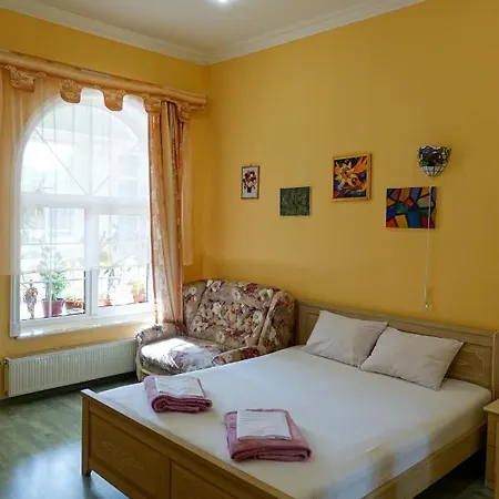 White House Apartment *