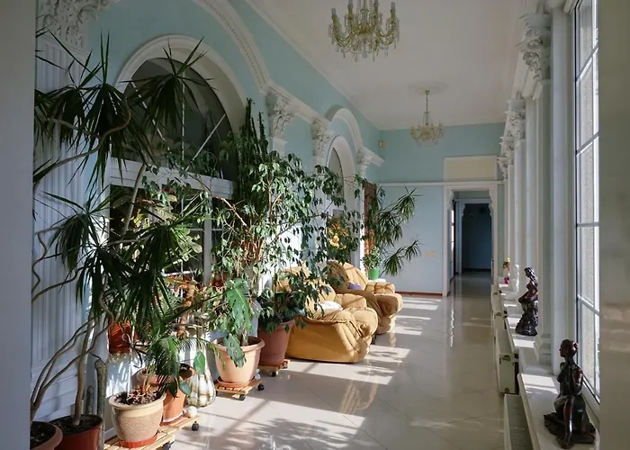 White House Apartman Odessza